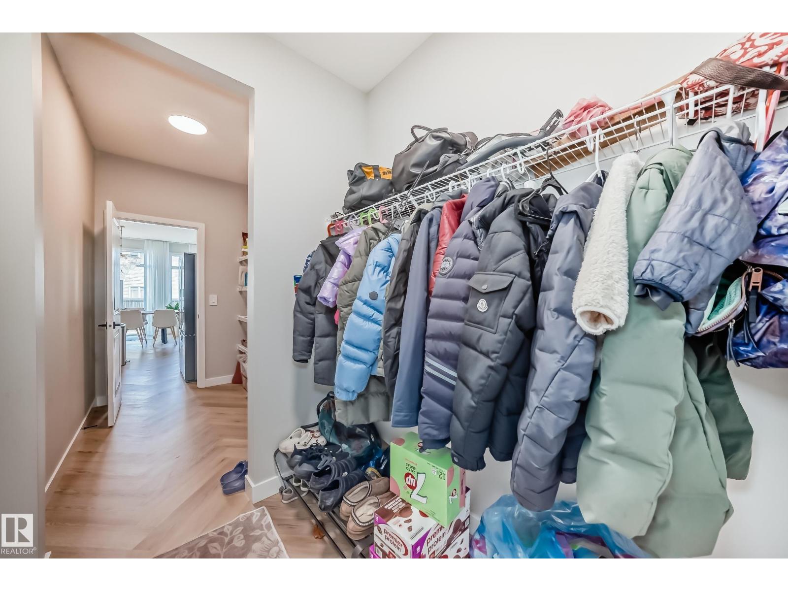 4231 206 ST NW - 30