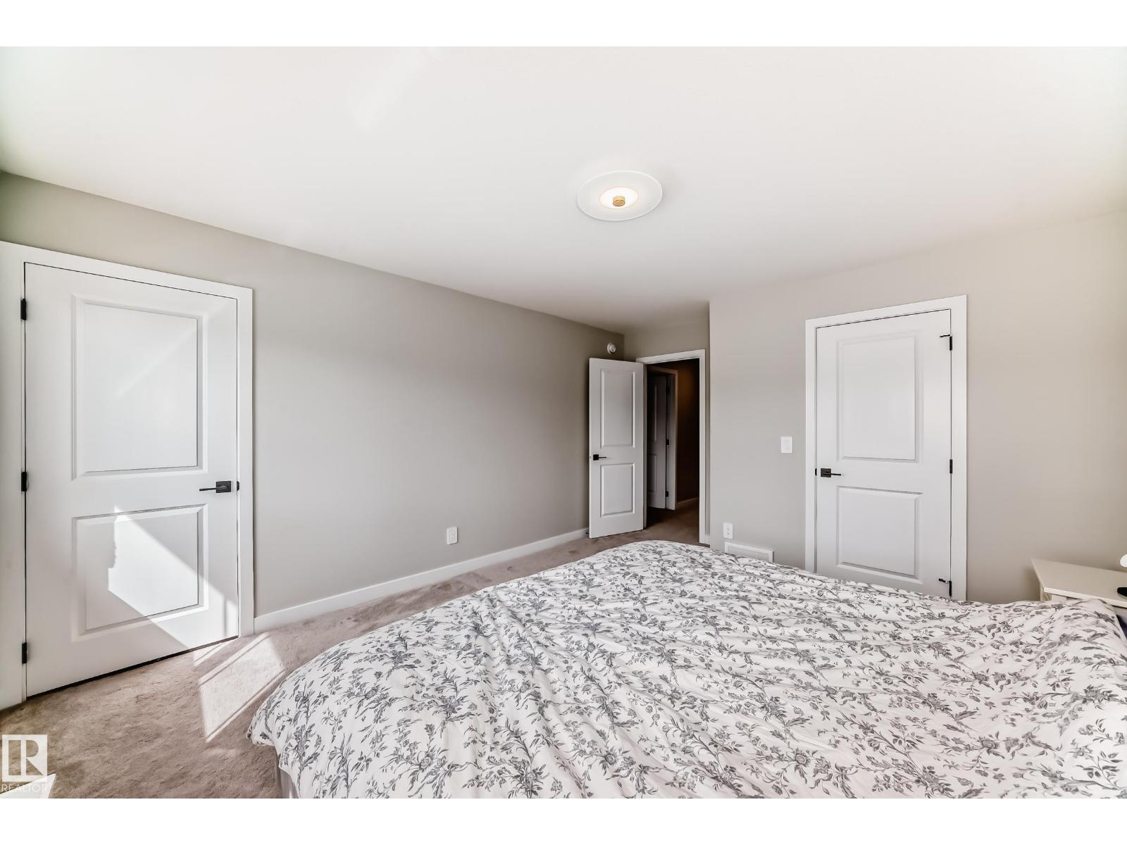 4231 206 ST NW - 33