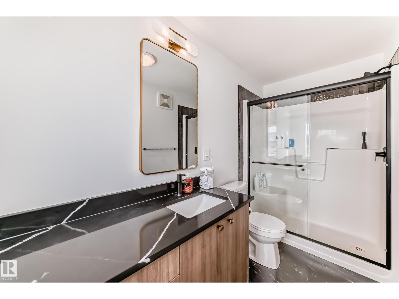 4231 206 ST NW - 35