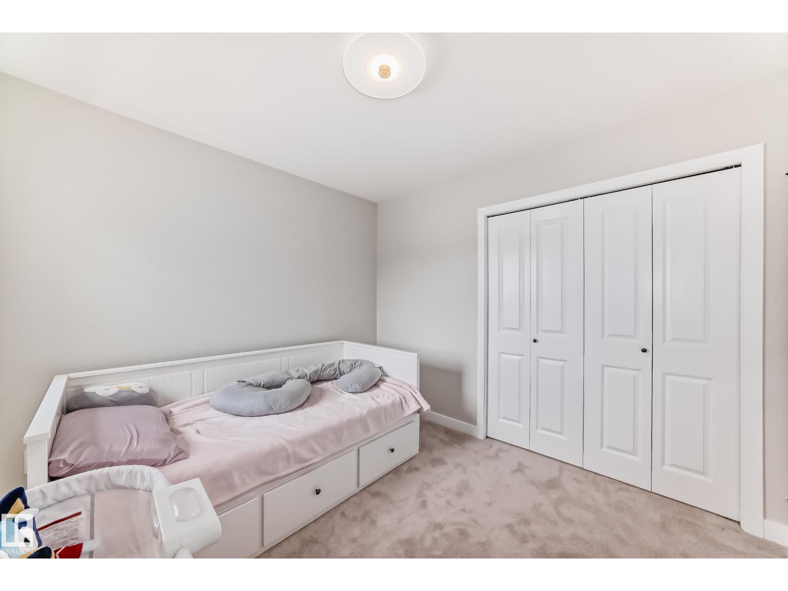 4231 206 ST NW - 47