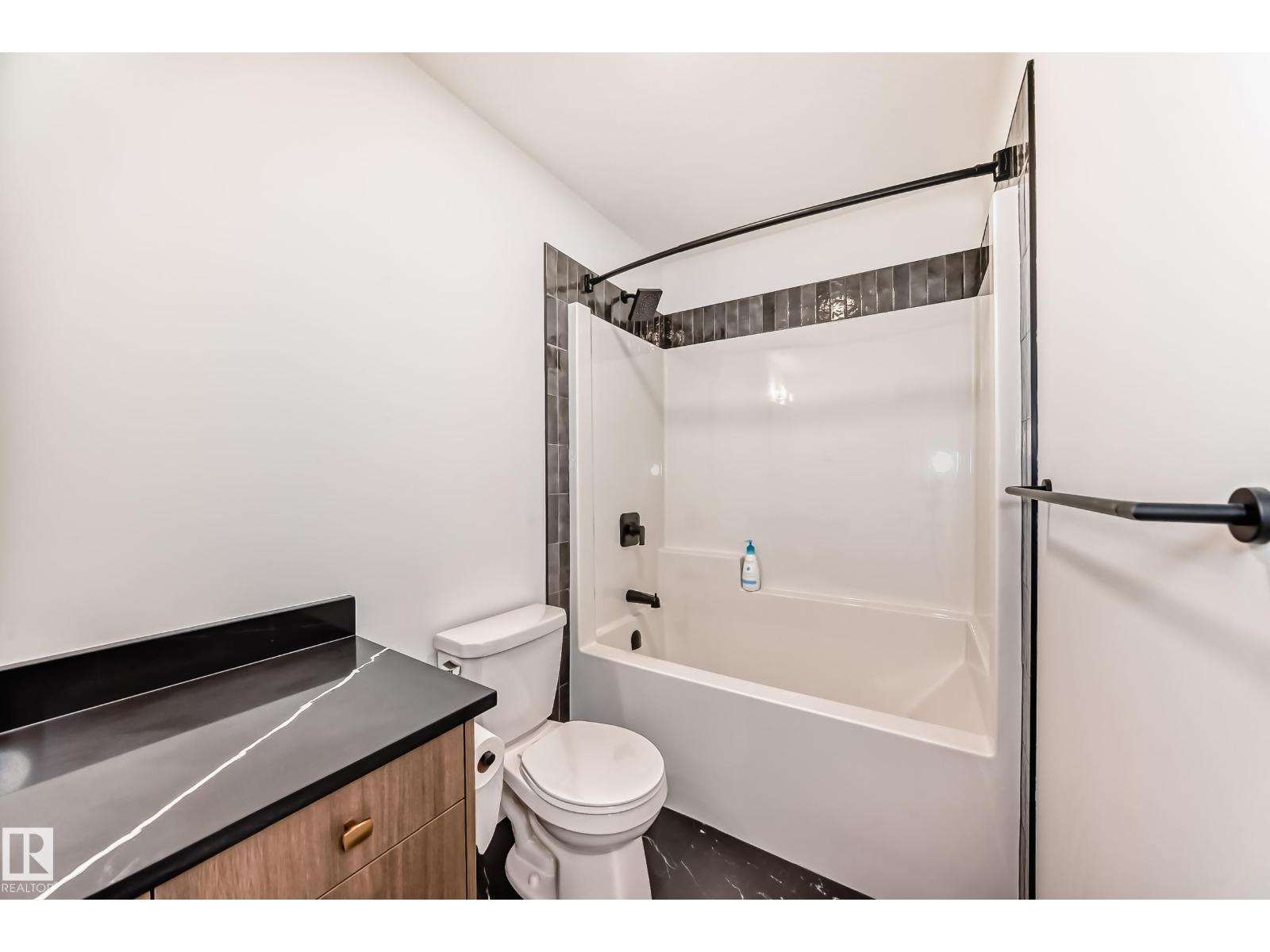 4231 206 ST NW - 48