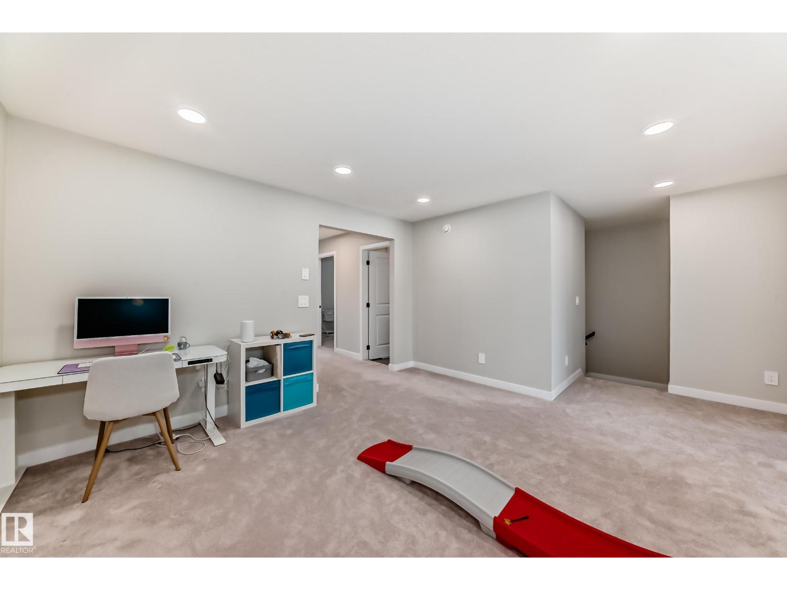4231 206 ST NW - 51