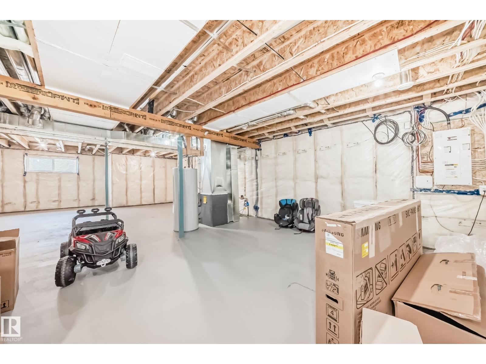 4231 206 ST NW - 55