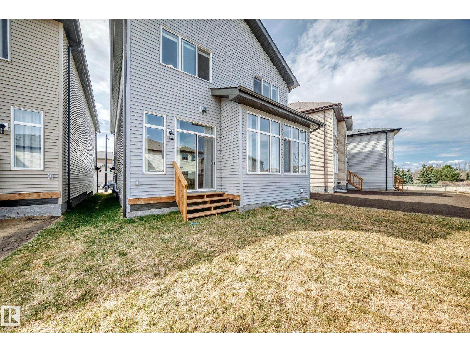 4231 206 ST NW - 63