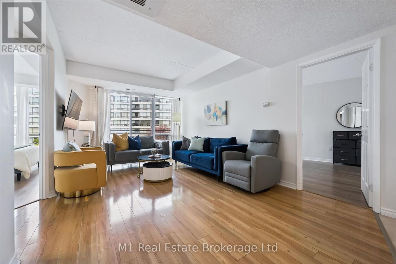 #208 105 BAGOT STREET - 5