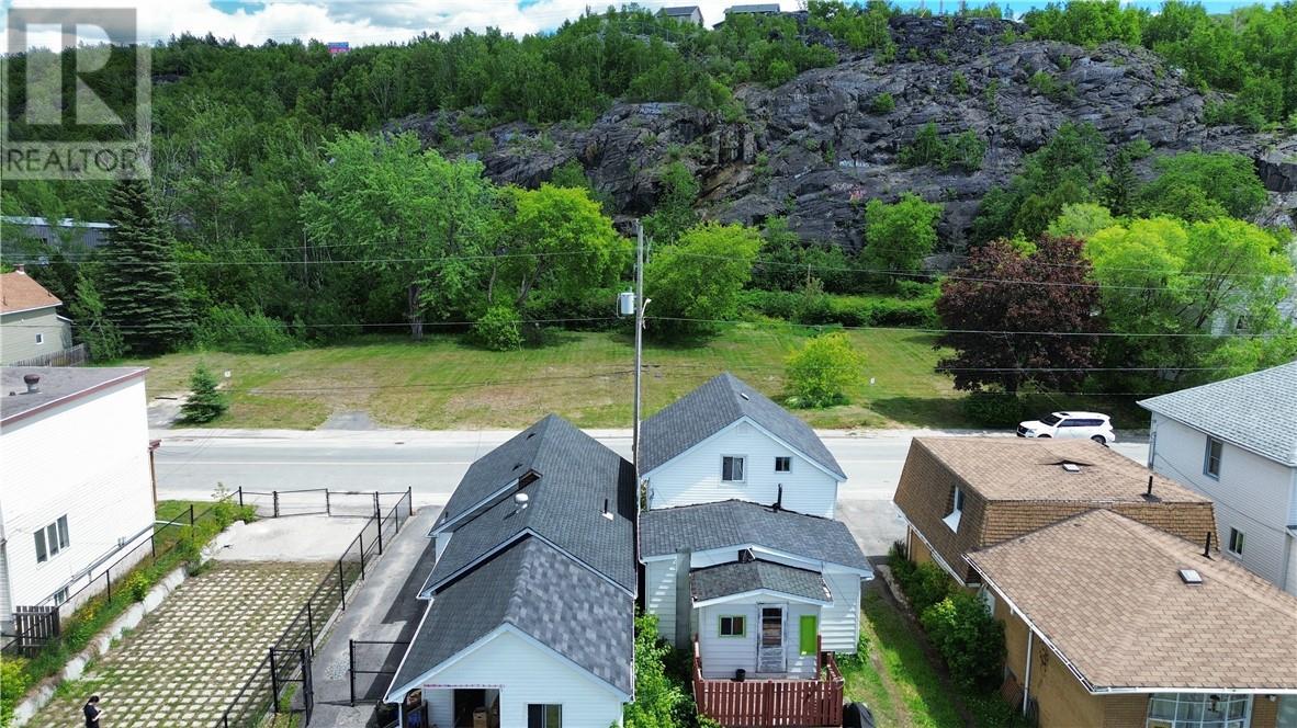 321 Mountain Street - 27