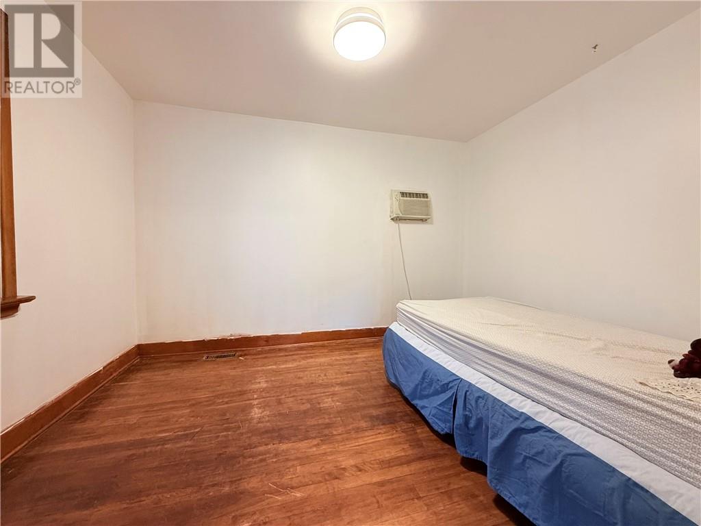 321 Mountain Street - 7