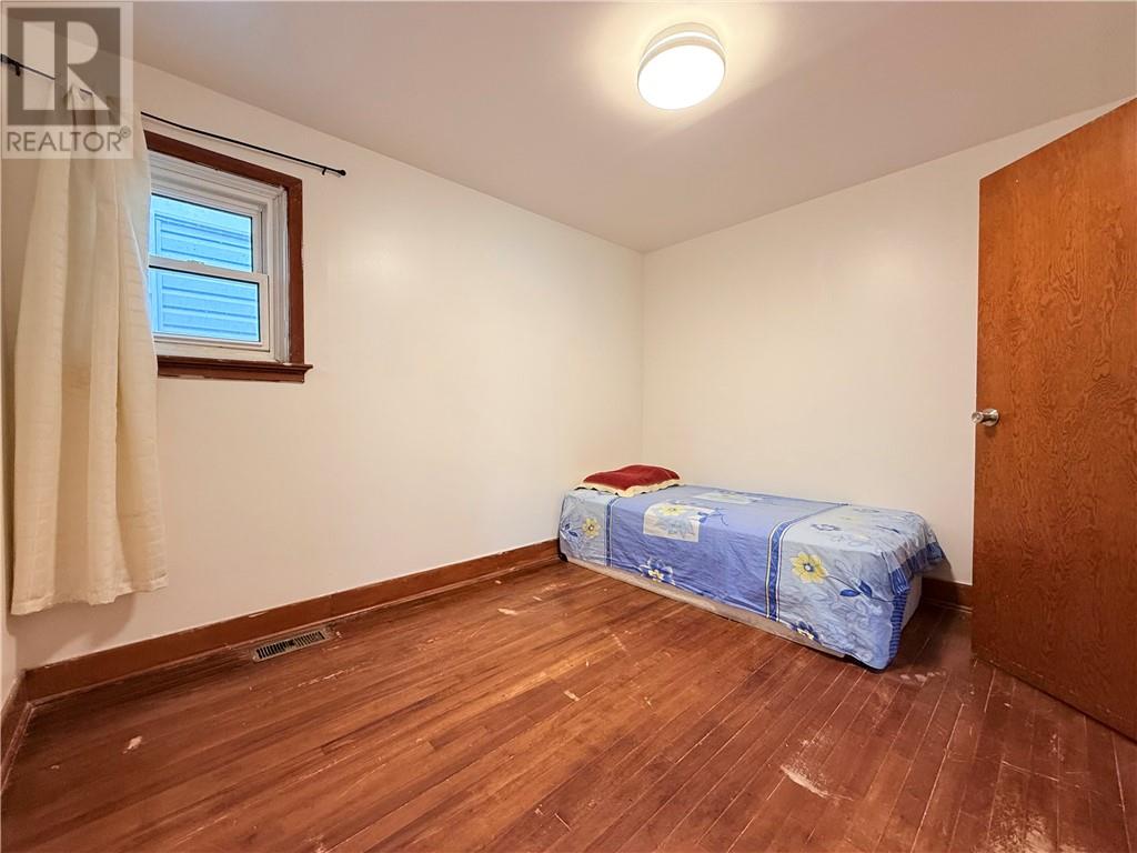 321 Mountain Street - 9