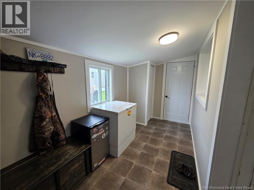 6 Leafwood Crescent - Image 3