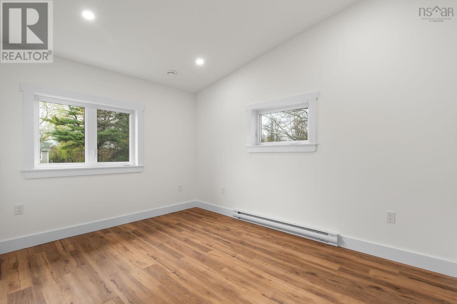 1649 Avondale Road - 19