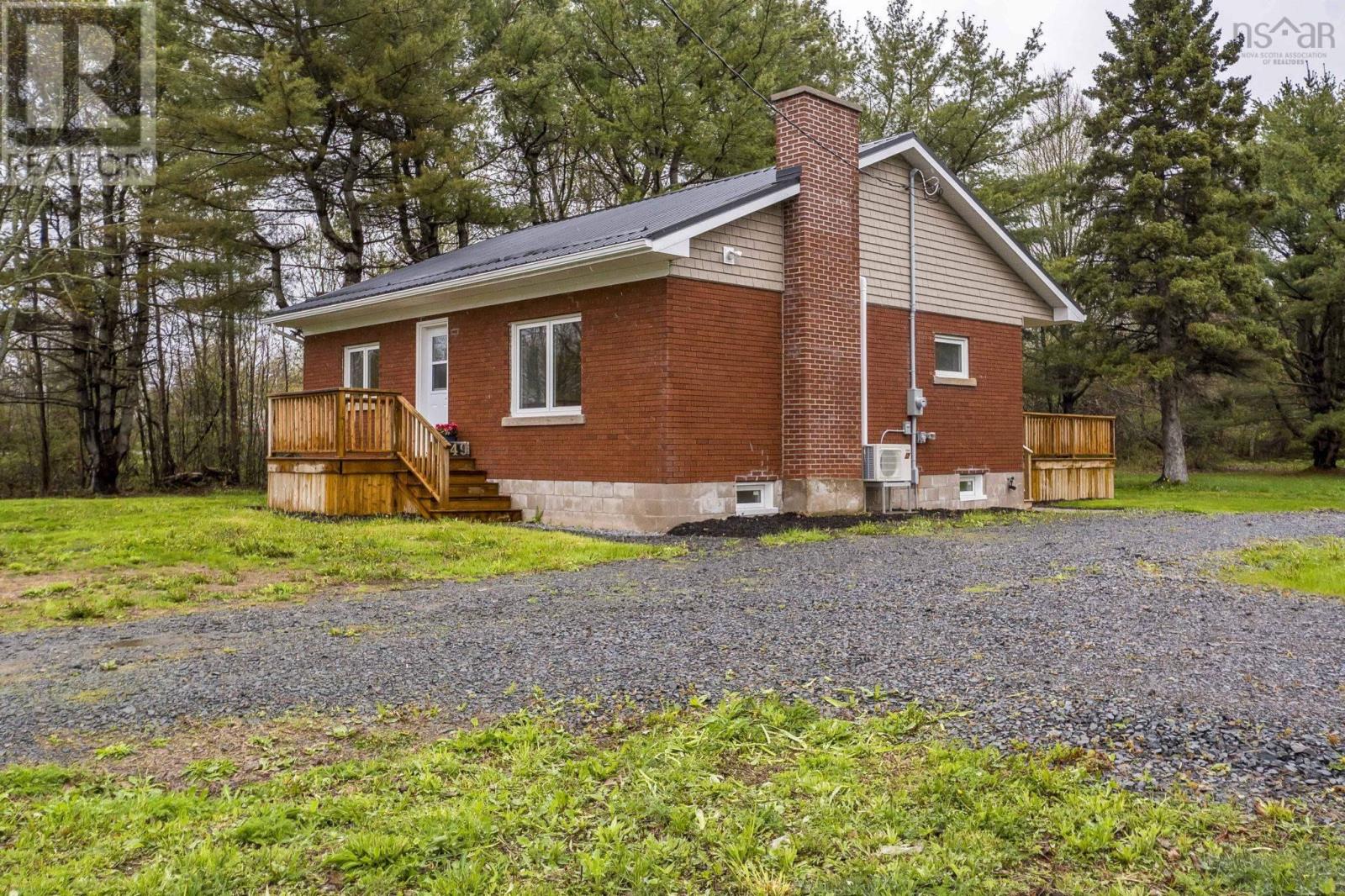 1649 Avondale Road - 30
