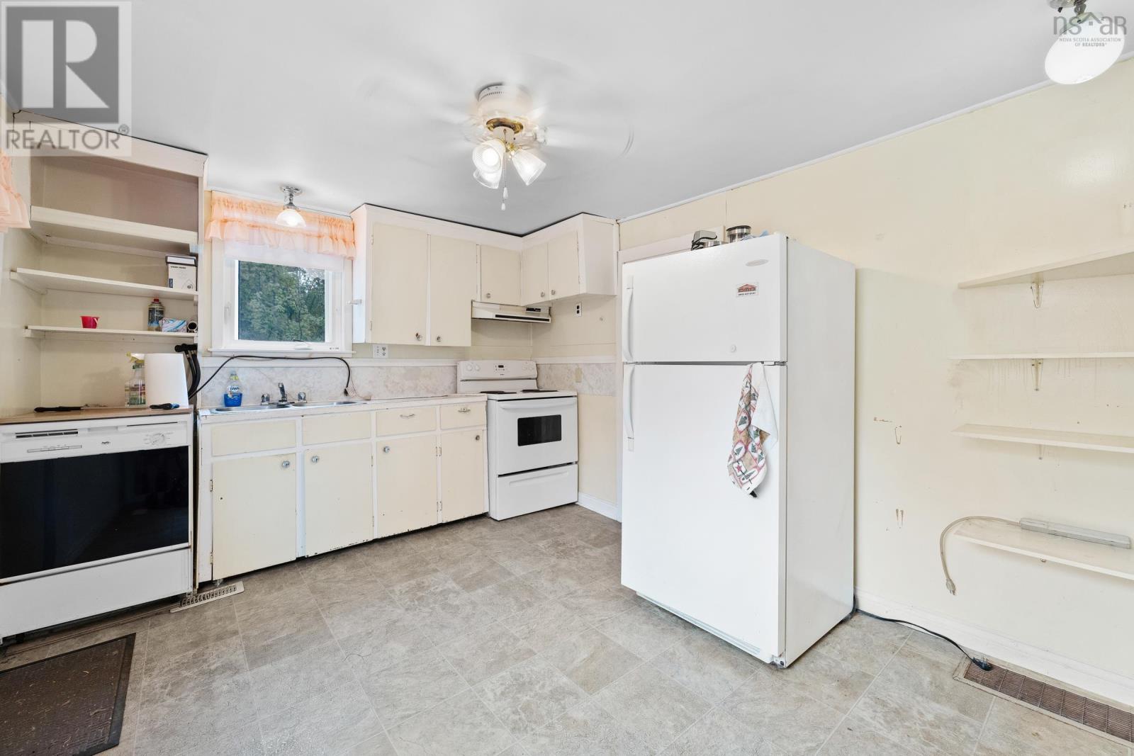 534 Weymouth Falls Road - 4