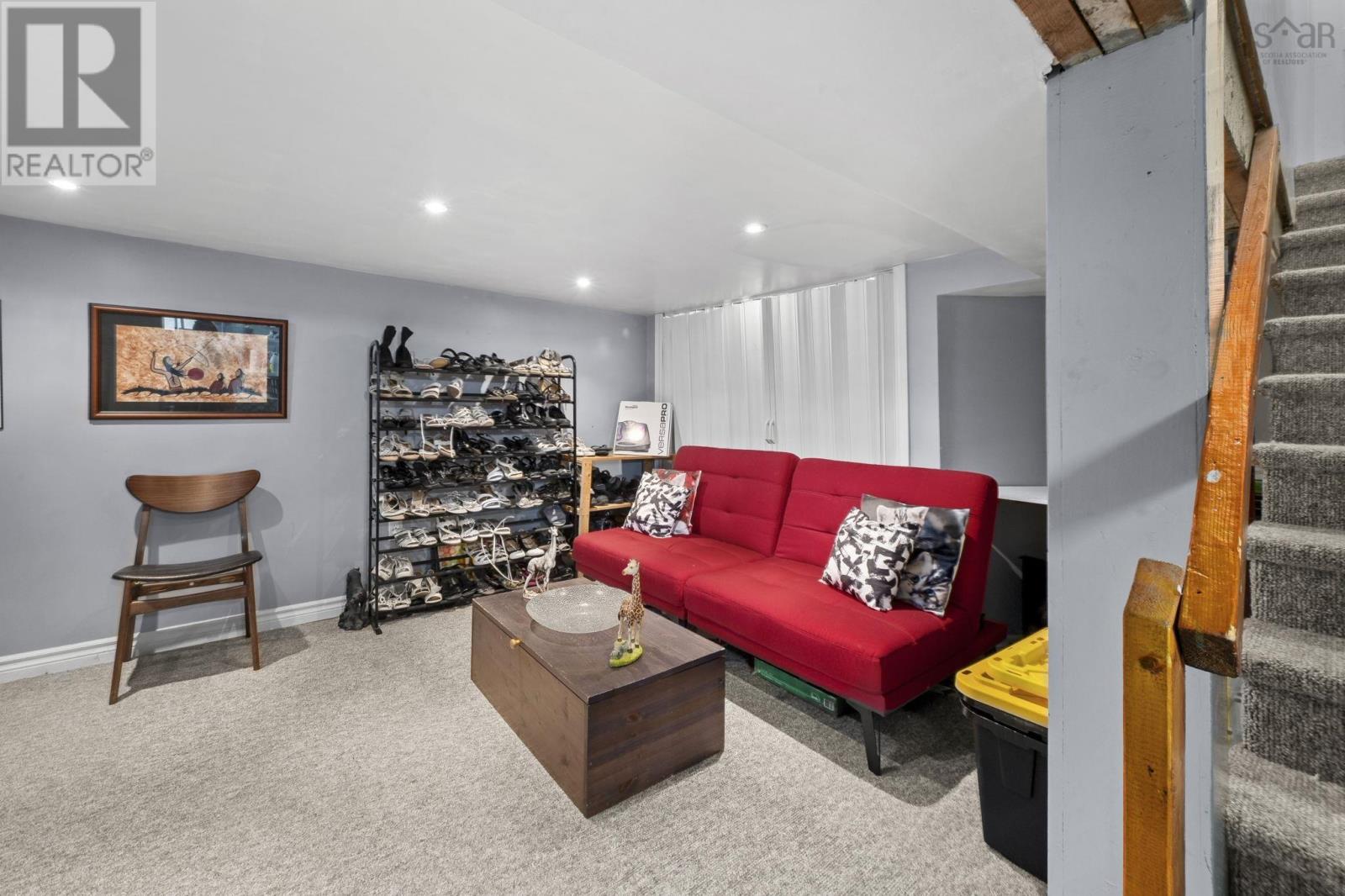 949 McLean Street - 33