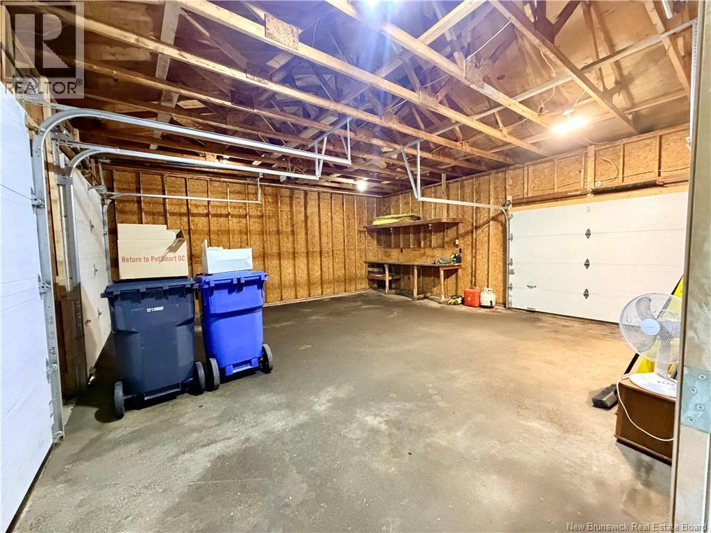 438 McKinnon - 26