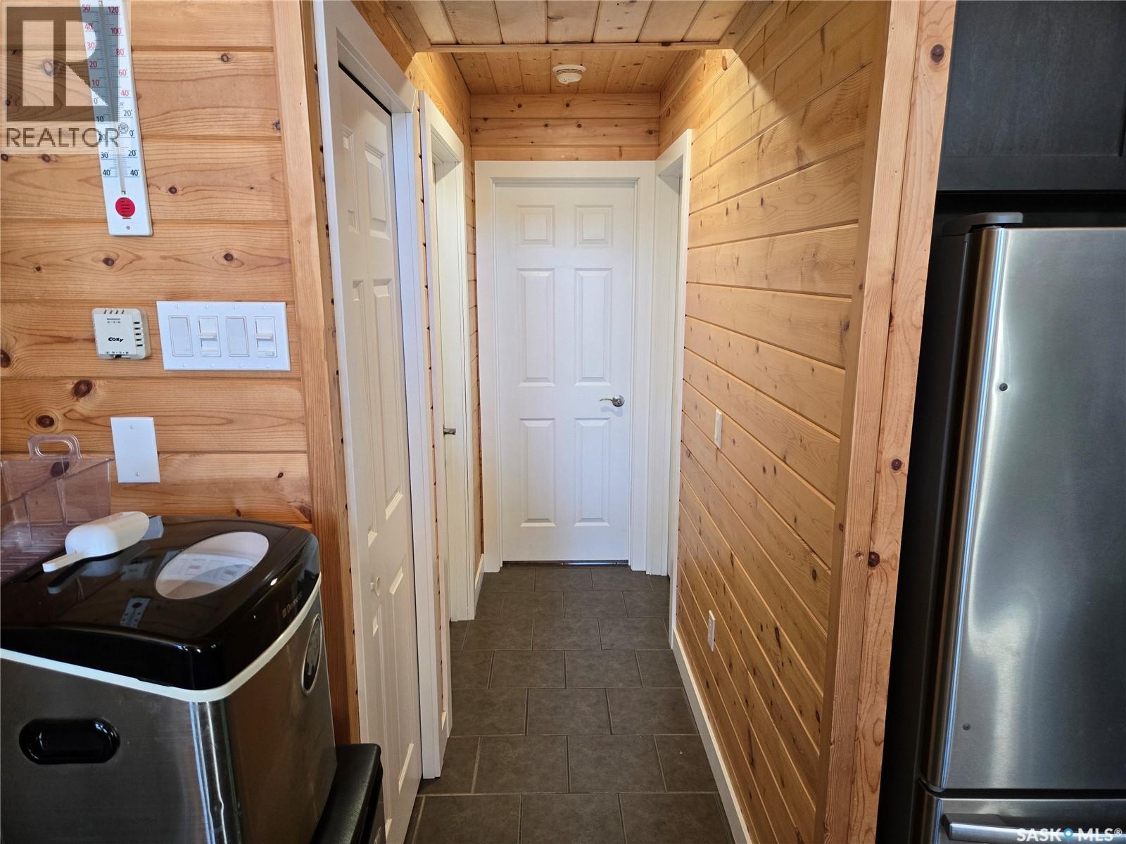 7 Lakeview DRIVE - 24