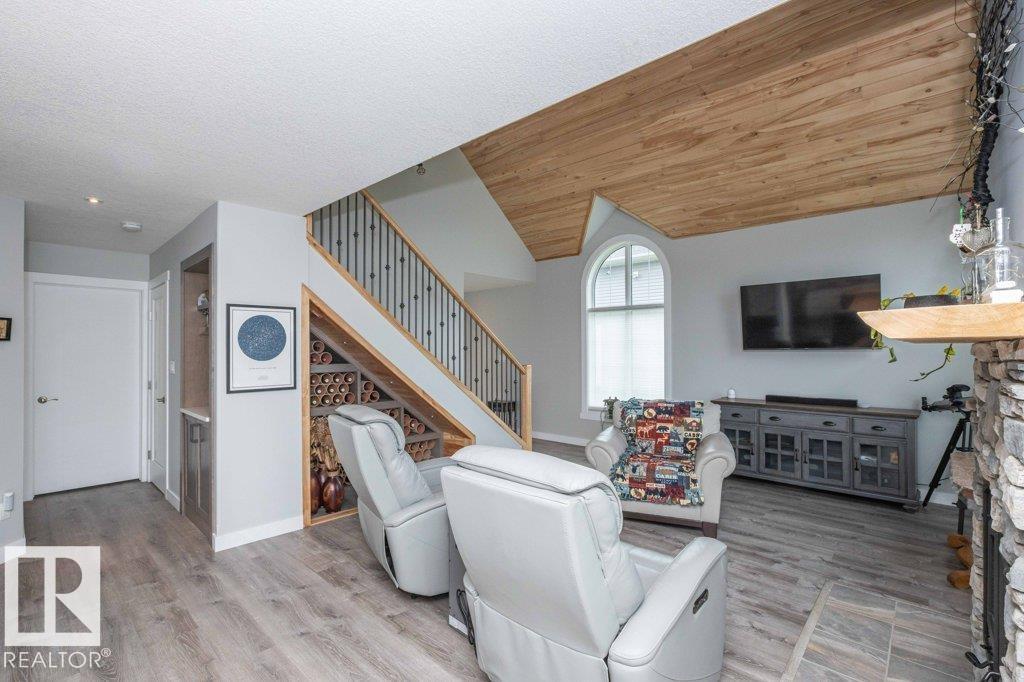 #86 160 Peace River AV - 6