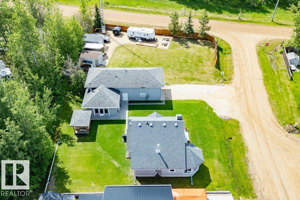 #86 160 Peace River AV - 43