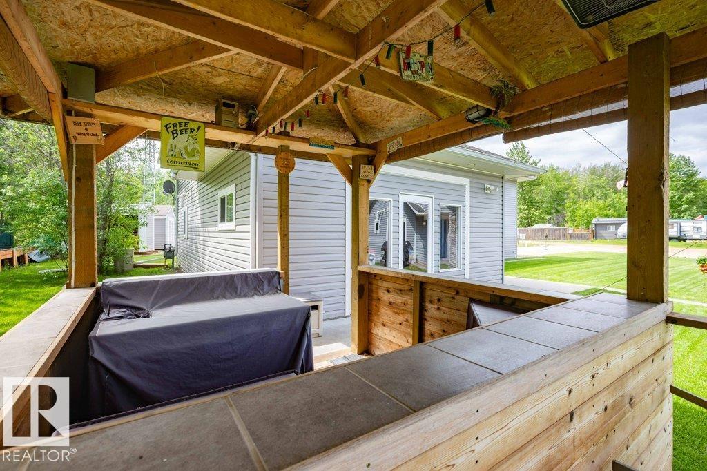 #86 160 Peace River AV - 39