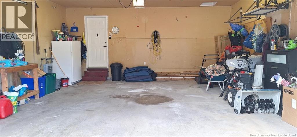 38 Edgemount Dr - 42