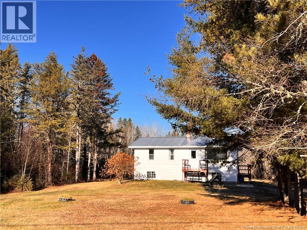 2758 Sainte-Anne Road - 1