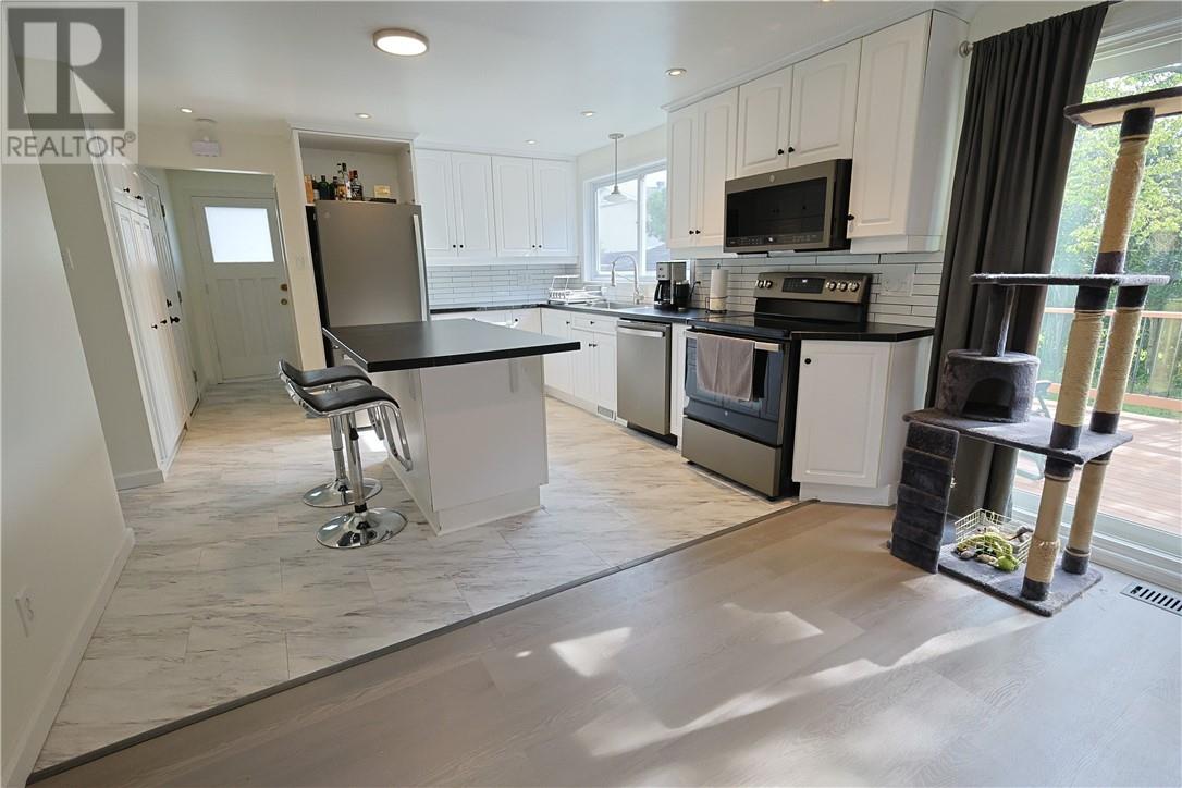 4 Bed, 3 Bath House for Sale in Ottawa – 12 Downsview Crescent, Ottawa - Image 28