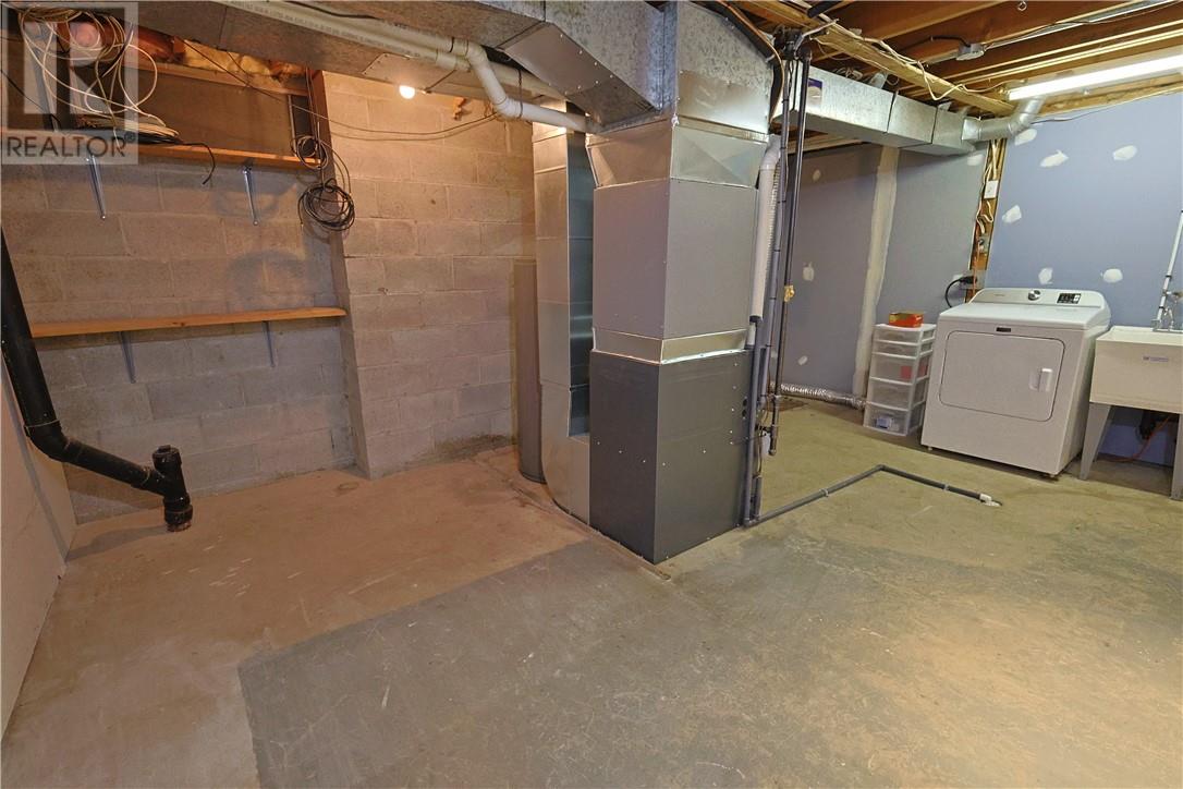 4 Bed, 3 Bath House for Sale in Ottawa – 12 Downsview Crescent, Ottawa - Image 96