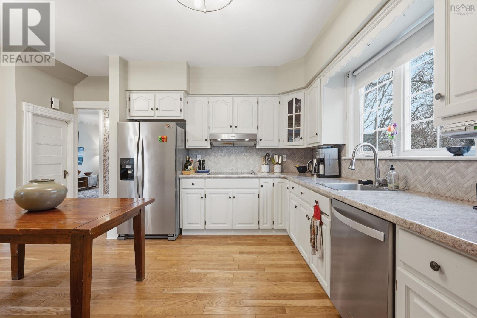 179 Granville Street - 17