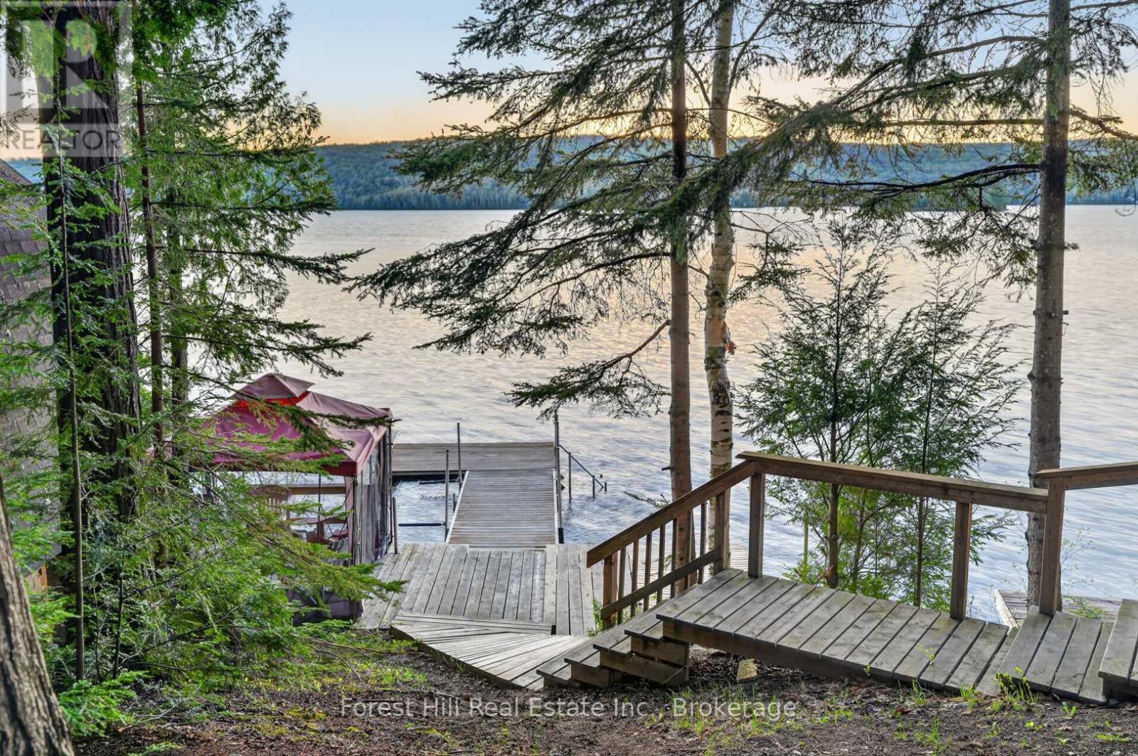 136 ROCK POINT ROAD - 34