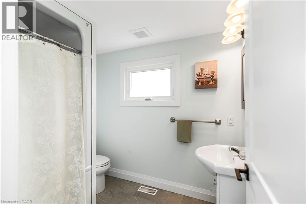 136 RYMER Road - 22