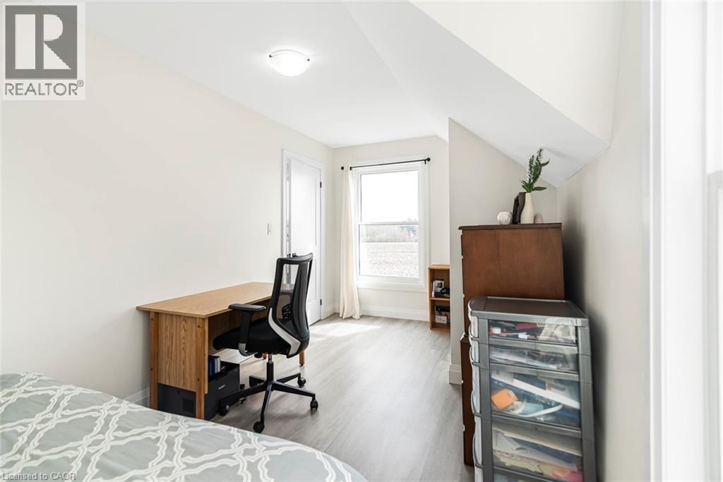 136 RYMER Road - 26