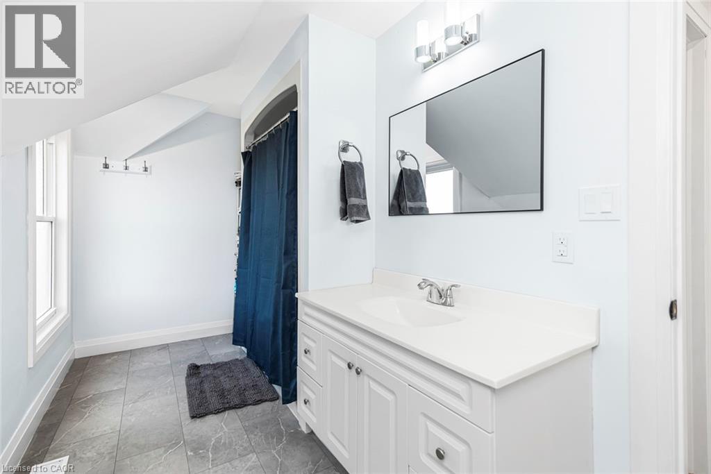 136 RYMER Road - 30