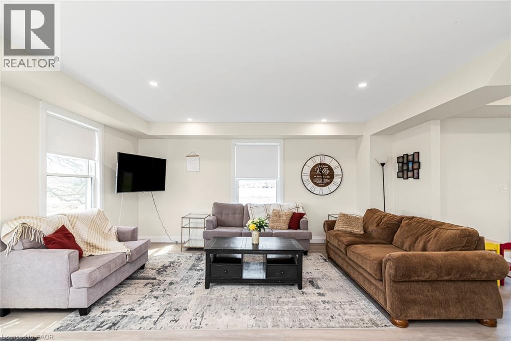 136 RYMER Road - 10