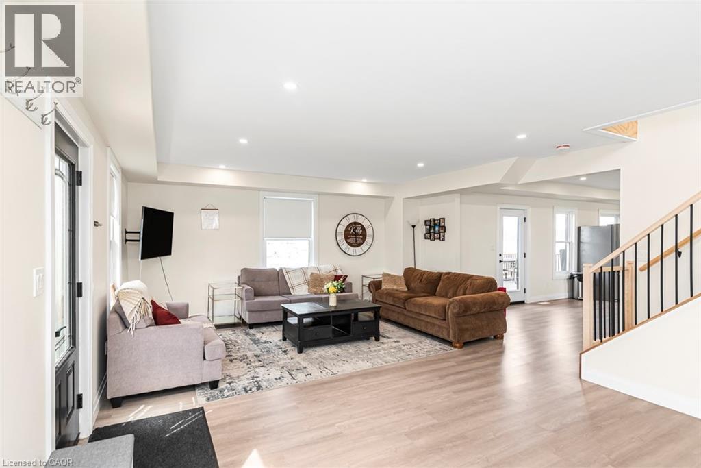 136 RYMER Road - 7