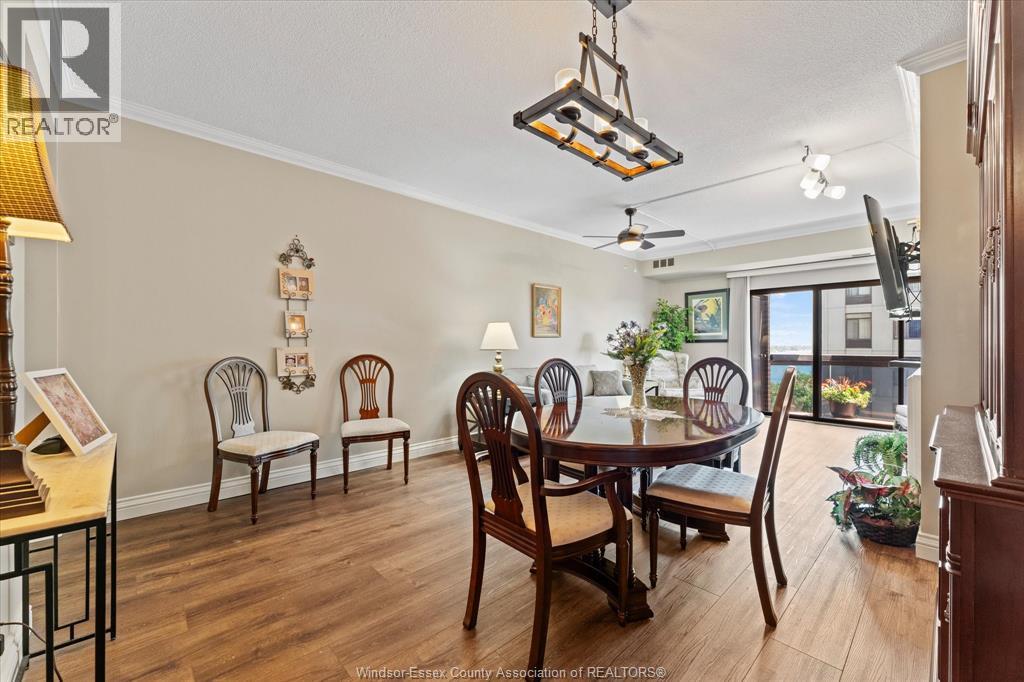 #702 3663 Riverside DRIVE East - 10