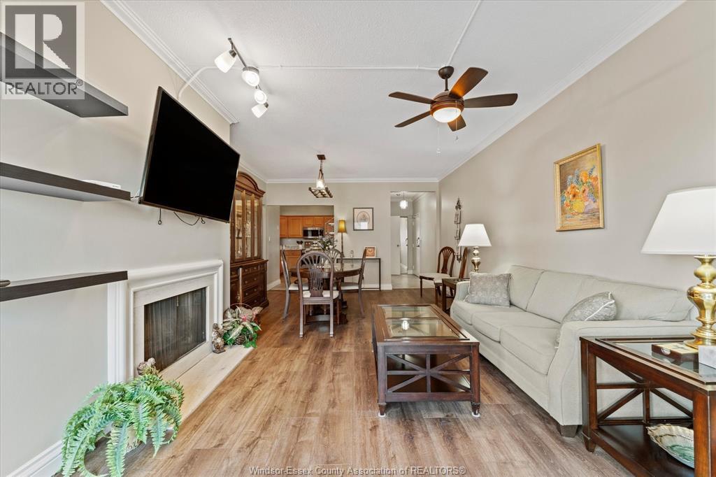 #702 3663 Riverside DRIVE East - 14