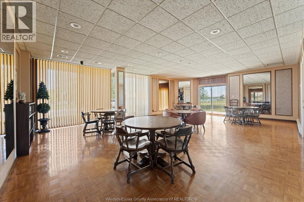 #702 3663 Riverside DRIVE East - 30