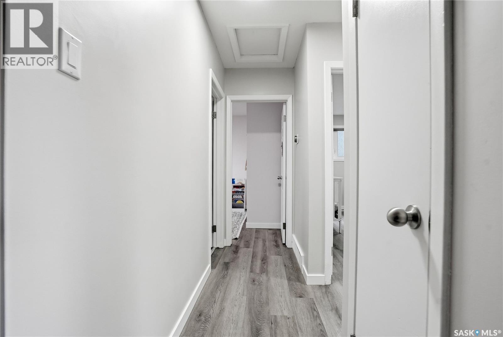3345 Mountbatten STREET - 27