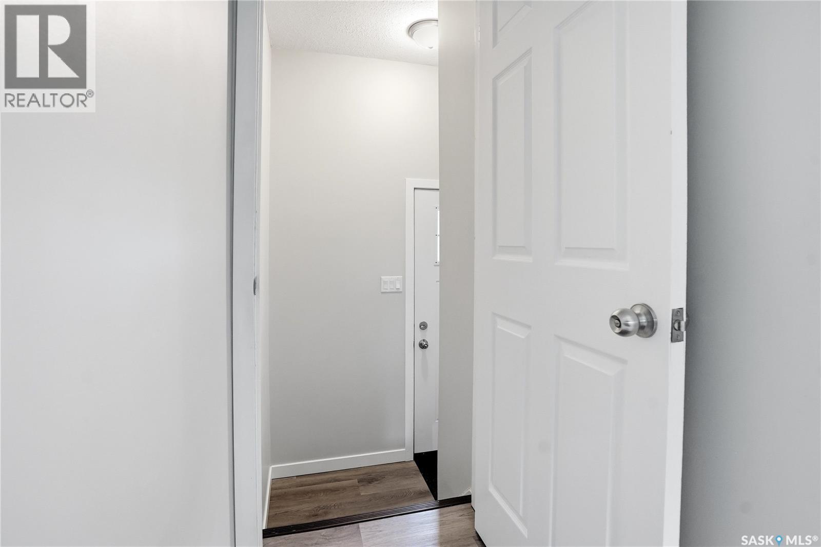 3345 Mountbatten STREET - 28