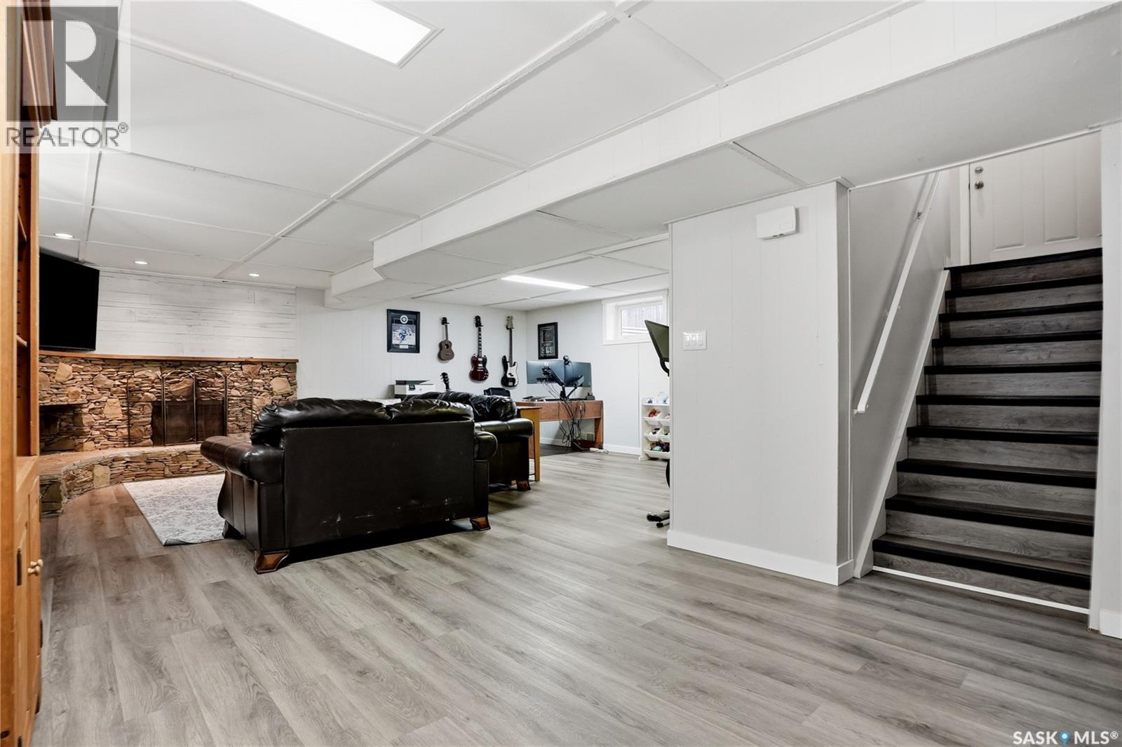 3345 Mountbatten STREET - 29