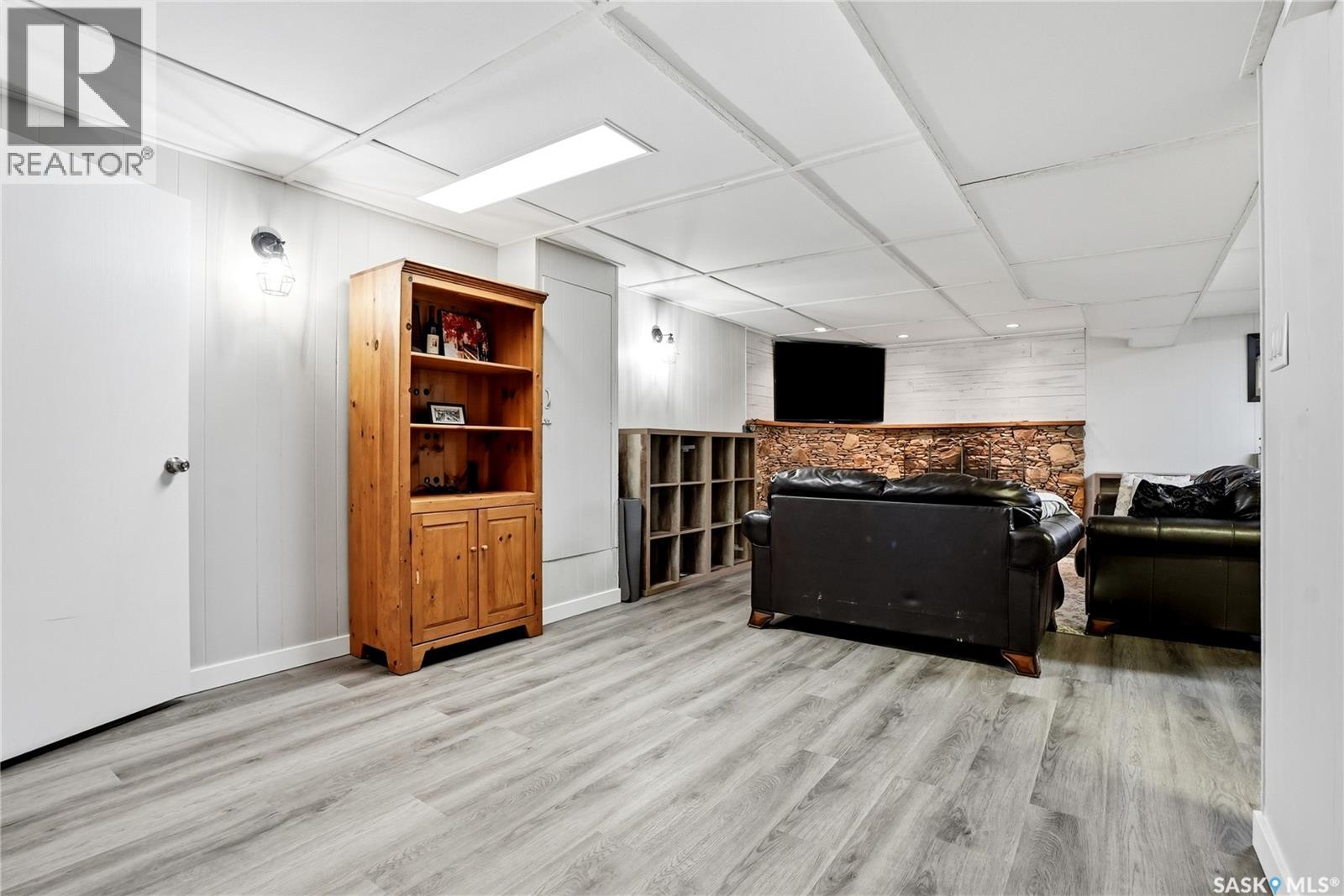 3345 Mountbatten STREET - 30