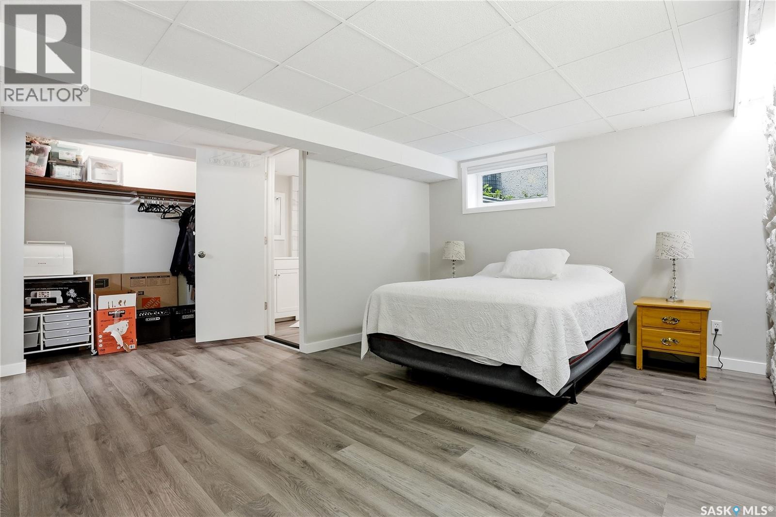 3345 Mountbatten STREET - 37