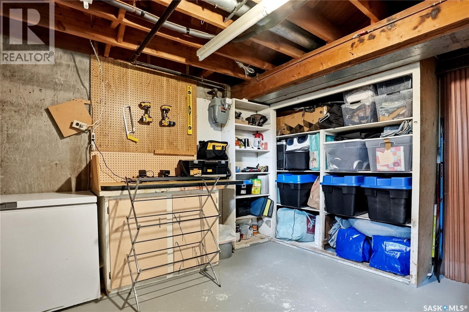 3345 Mountbatten STREET - 43