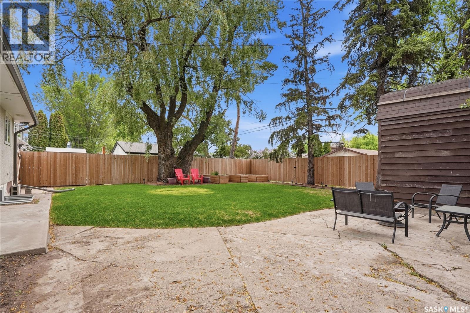 3345 Mountbatten STREET - 44