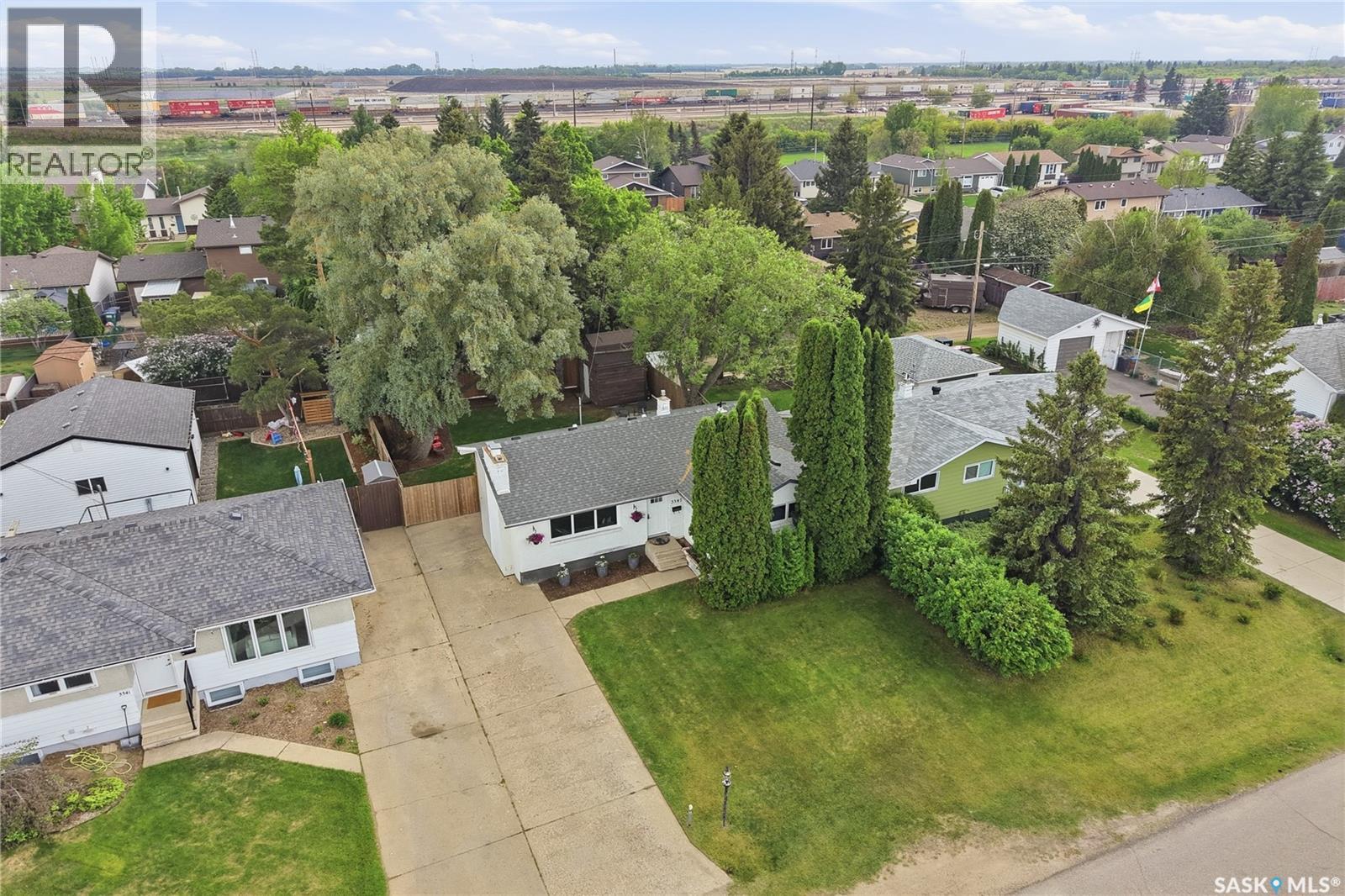 3345 Mountbatten STREET - 54