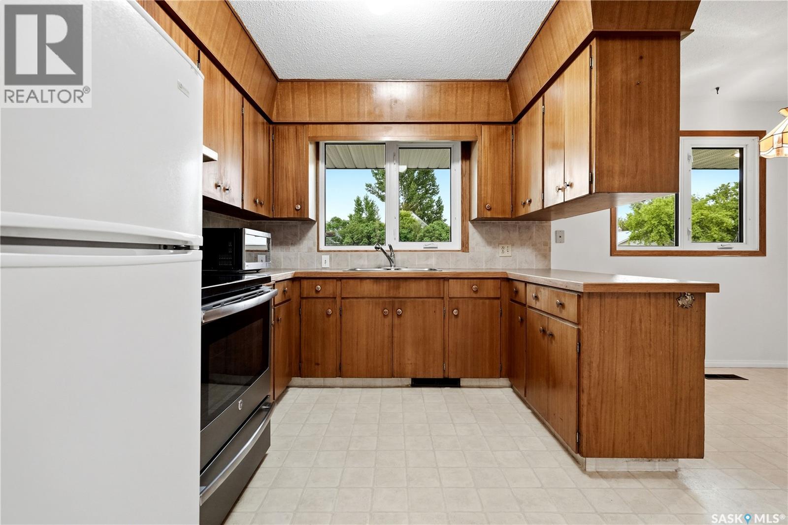 74 Main STREET - photo 3