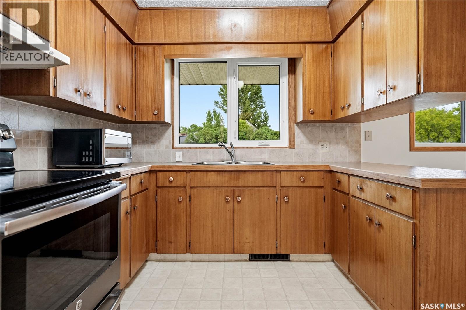 74 Main STREET - photo 5