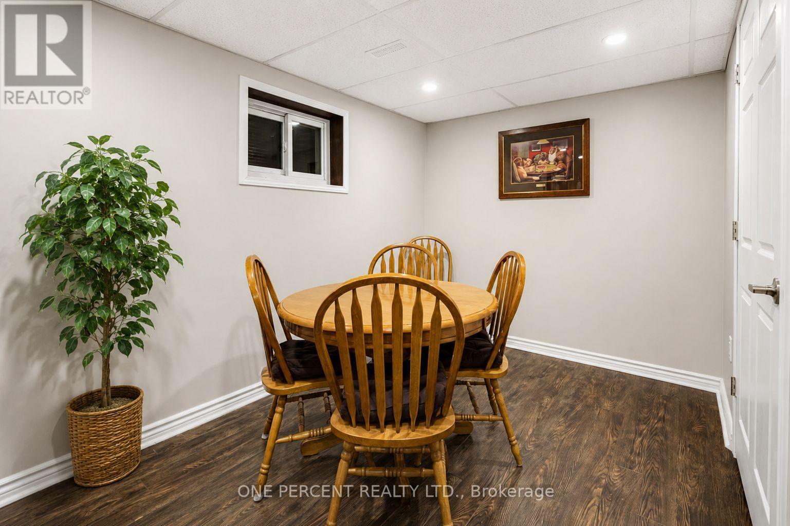 25 HILLTOP DRIVE - 32