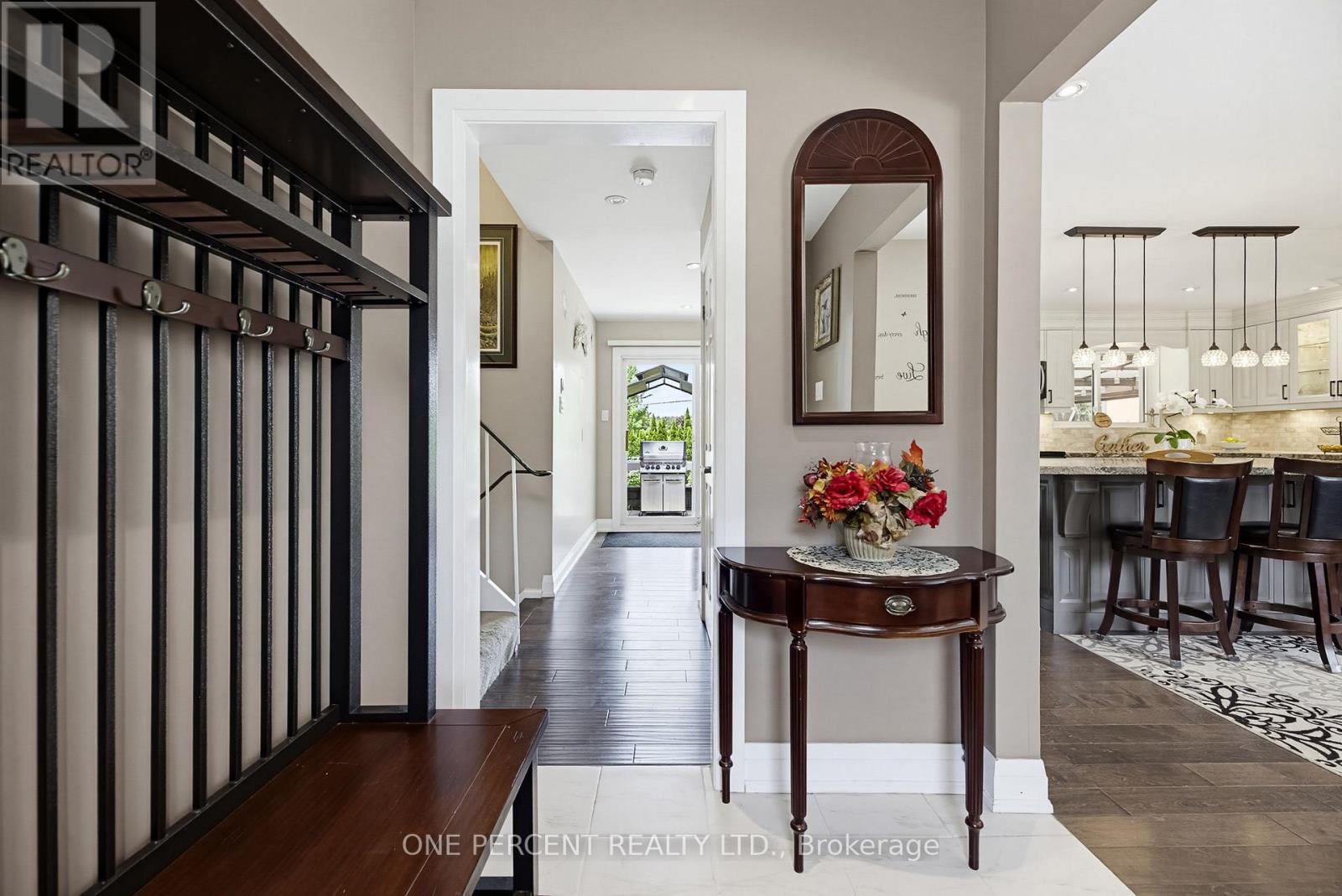 25 HILLTOP DRIVE - 5