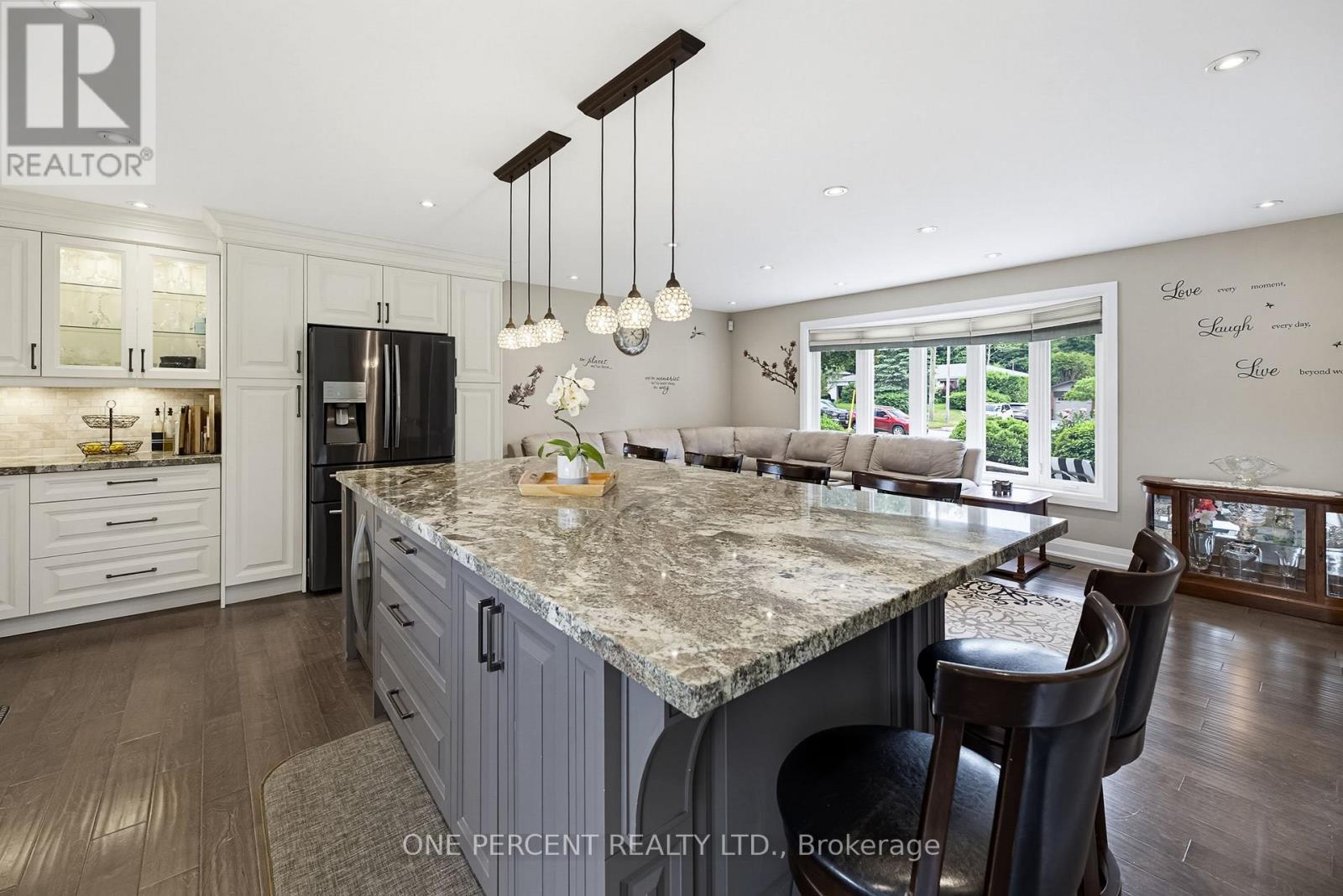 25 HILLTOP DRIVE - 8