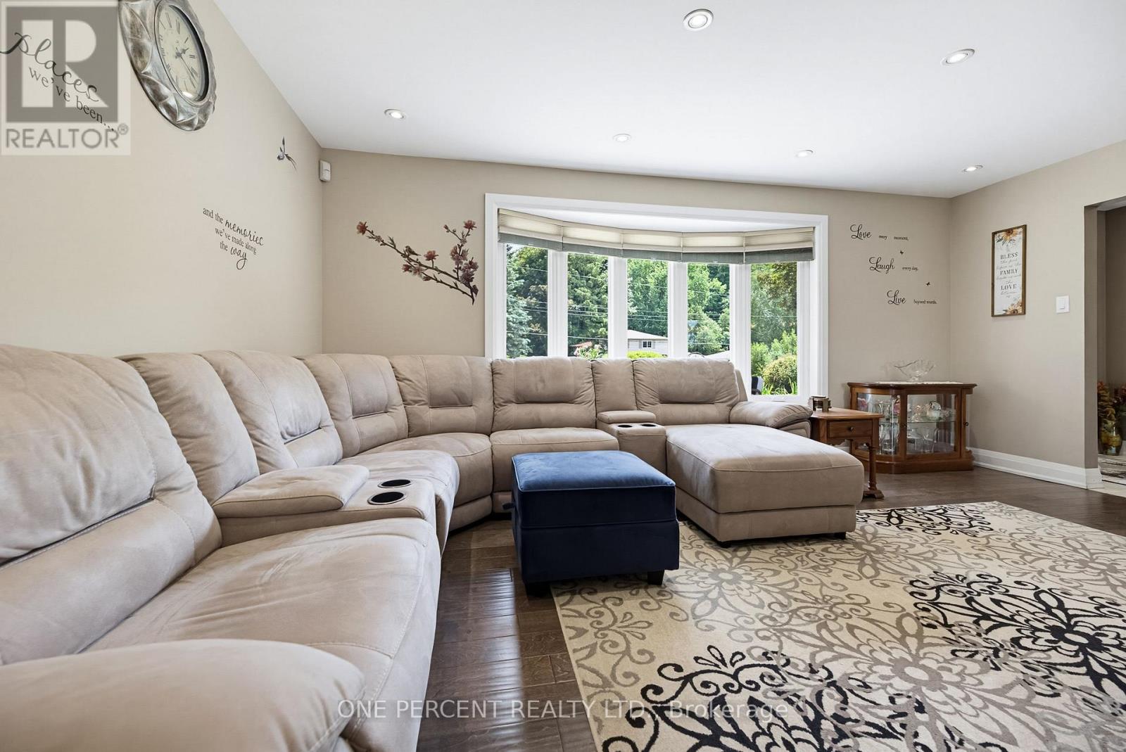 25 HILLTOP DRIVE - 9
